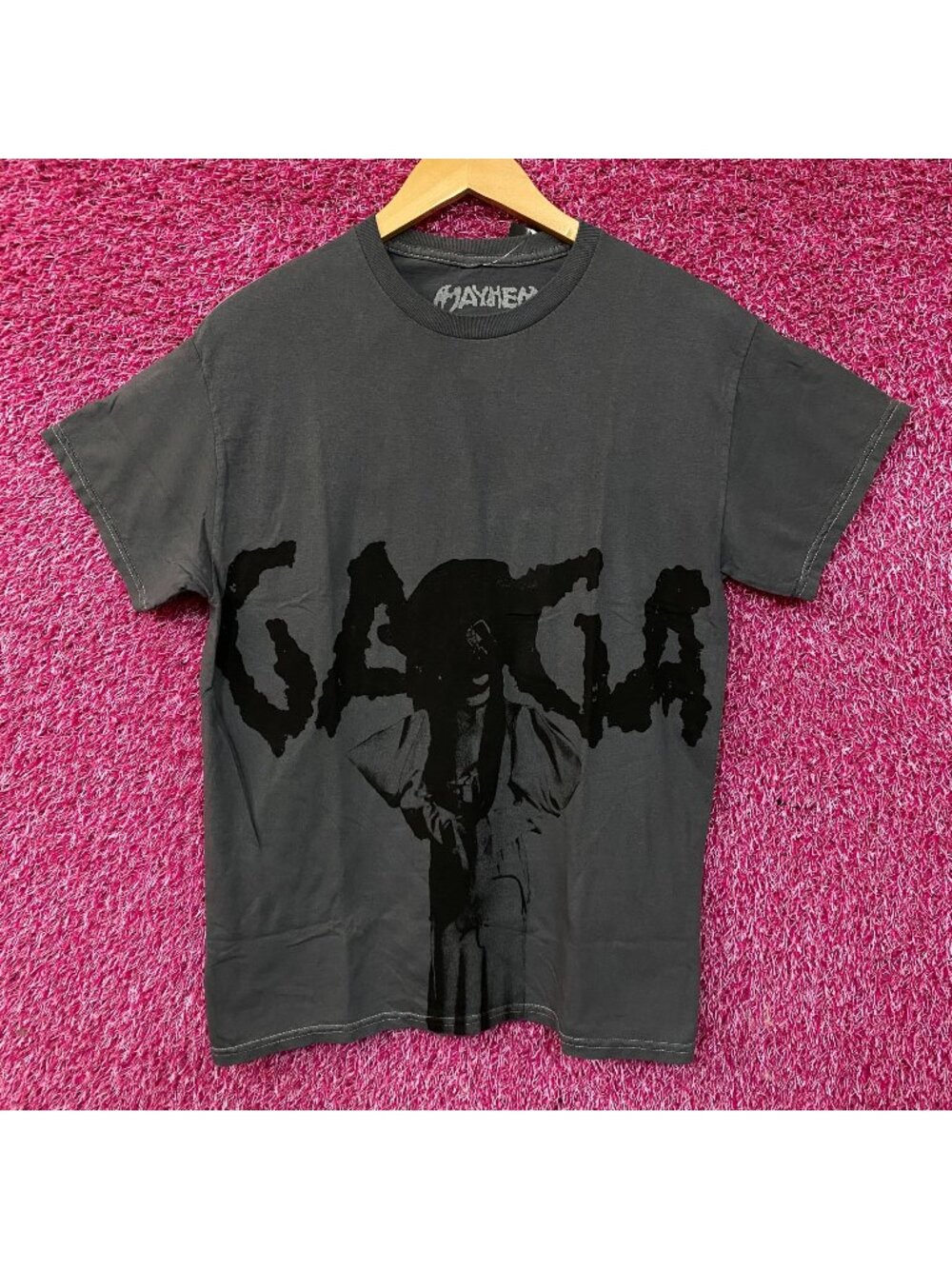 Lady Gaga Mayhem Silhouette Graphic T-Shirt Medium